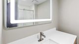 Days Inn & Suites by Wyndham Union City Suite