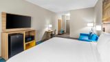 Days Inn & Suites by Wyndham Union City Suite