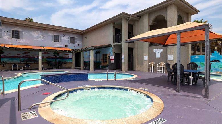 <b>Ramada Hotel & Suites South Padre Island Pool</b>. Images powered by <a href="https://iceportal.shijigroup.com/" title="IcePortal" target="_blank">IcePortal</a>.