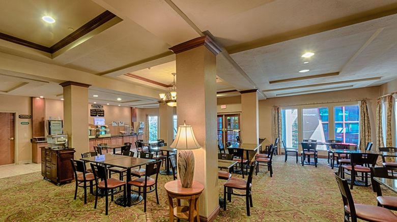 <b>Triple Play Resort Hotel Restaurant</b>. Images powered by <a href="https://iceportal.shijigroup.com/" title="IcePortal" target="_blank">IcePortal</a>.