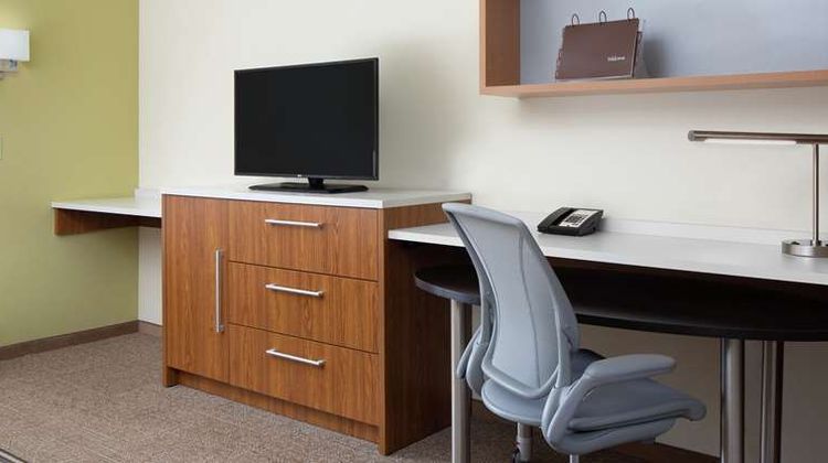 Home2 Suites by Hilton Parc Lafayette Room