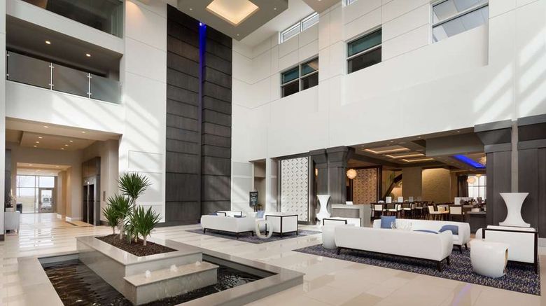 <b>Embassy Suites Kansas City/Olathe Lobby</b>. Images powered by <a href="https://iceportal.shijigroup.com/" title="IcePortal" target="_blank">IcePortal</a>.