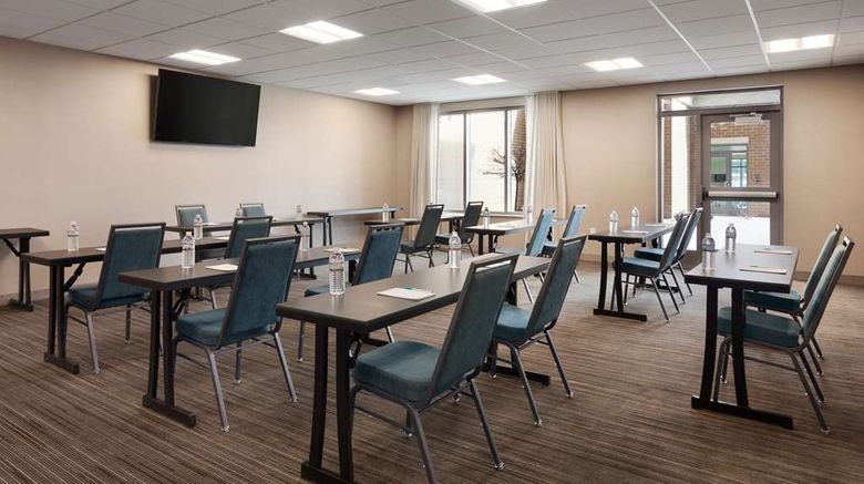<b>Homewood Suites Syracuse Carrier Circle Meeting</b>. Images powered by <a href="https://iceportal.shijigroup.com/" title="IcePortal" target="_blank">IcePortal</a>.