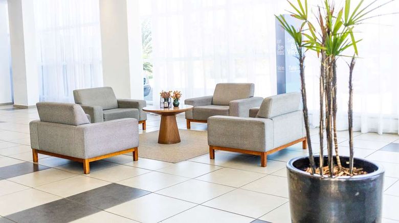 <b>Tulip Inn Campos dos Goytacazes Lobby</b>. Images powered by <a href="https://iceportal.shijigroup.com/" title="IcePortal" target="_blank">IcePortal</a>.