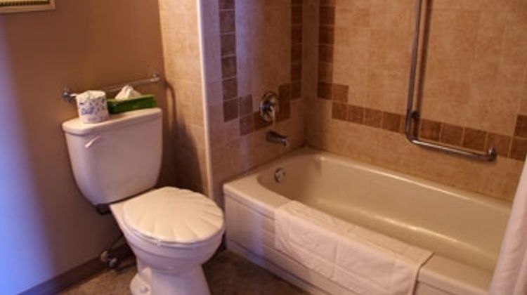 Bella Vista Inn Room