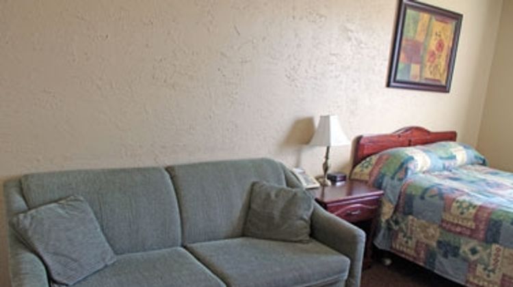 Bella Vista Inn Room