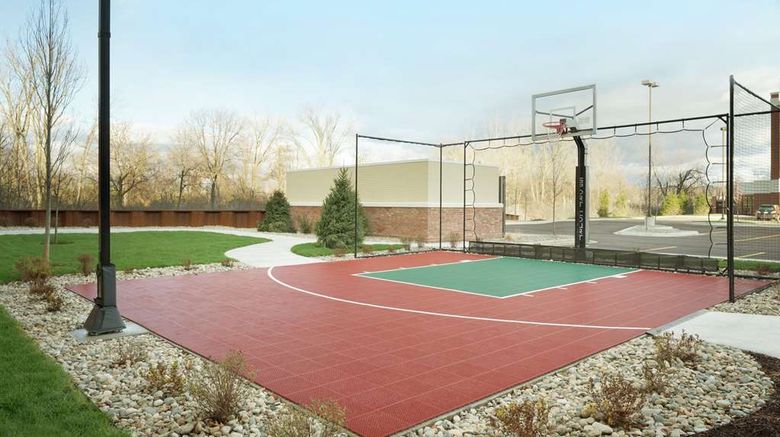 <b>Homewood Suites by Hilton Kalamazoo Recreation</b>. Images powered by <a href="https://iceportal.shijigroup.com/" title="IcePortal" target="_blank">IcePortal</a>.