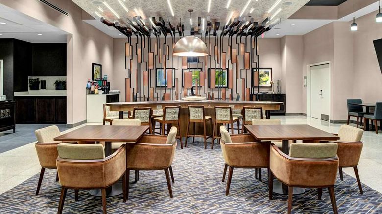 <b>Homewood Suites by Hilton Richmond-Dtwn Lobby</b>. Images powered by <a href="https://iceportal.shijigroup.com/" title="IcePortal" target="_blank">IcePortal</a>.