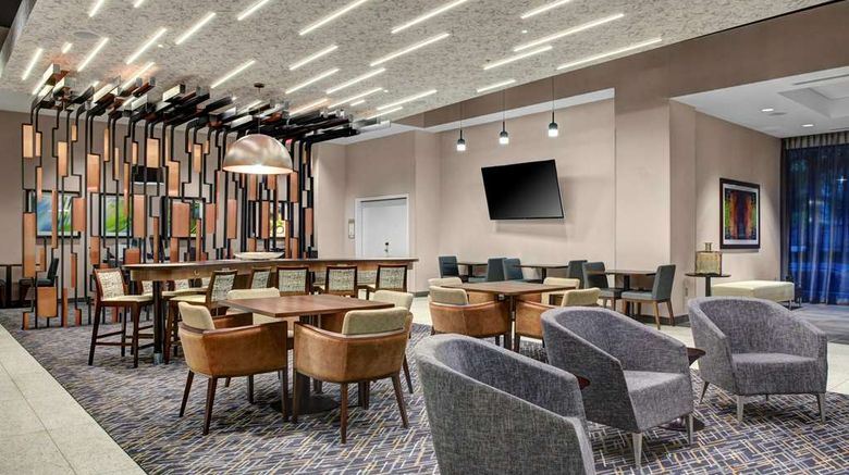 <b>Homewood Suites by Hilton Richmond-Dtwn Lobby</b>. Images powered by <a href="https://iceportal.shijigroup.com/" title="IcePortal" target="_blank">IcePortal</a>.