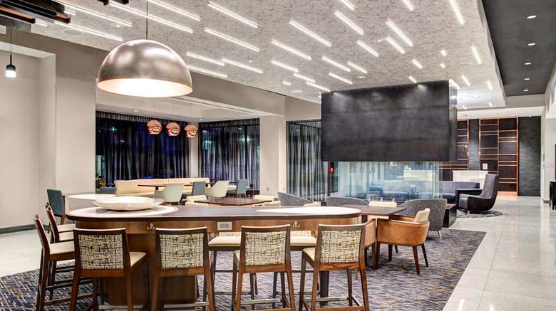 <b>Homewood Suites by Hilton Richmond-Dtwn Lobby</b>. Images powered by <a href="https://iceportal.shijigroup.com/" title="IcePortal" target="_blank">IcePortal</a>.
