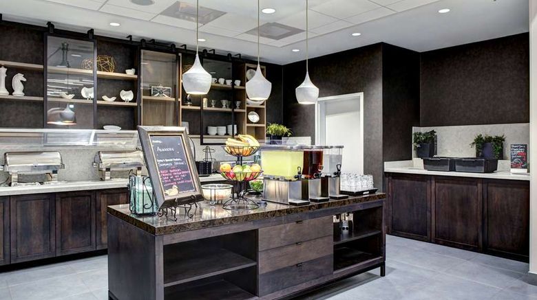 <b>Homewood Suites by Hilton Richmond-Dtwn Restaurant</b>. Images powered by <a href="https://iceportal.shijigroup.com/" title="IcePortal" target="_blank">IcePortal</a>.
