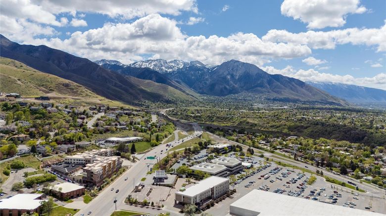<b>Home2 Suites Salt Lake City-East Exterior</b>. Images powered by <a href="https://iceportal.shijigroup.com/" title="IcePortal" target="_blank">IcePortal</a>.