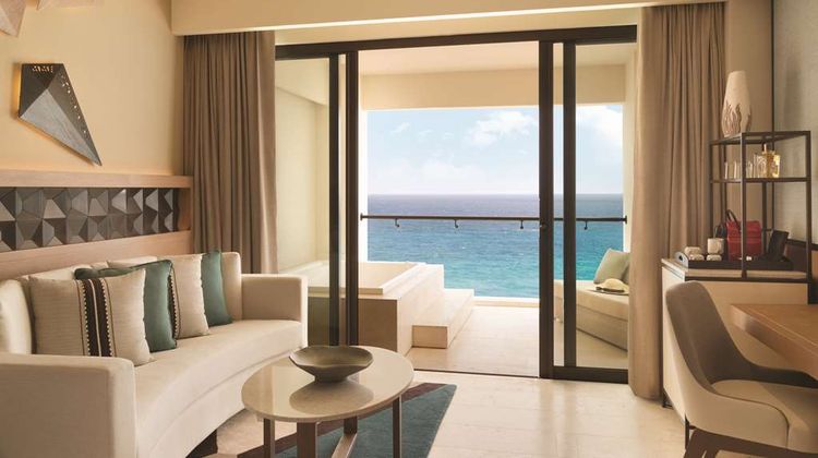 Hyatt Ziva Cancun Suite