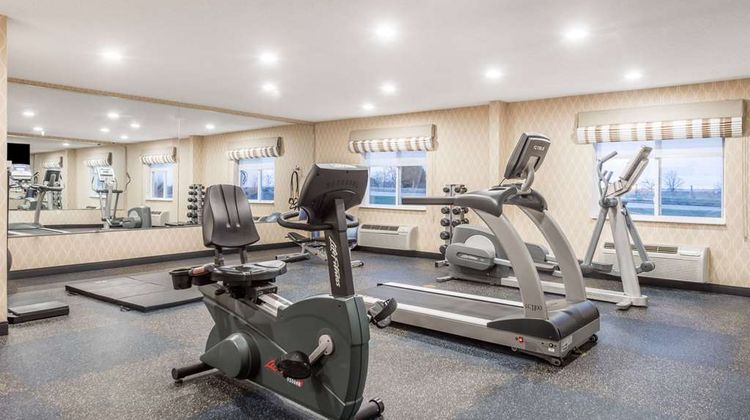 Baymont Inn & Suites Fulton Health