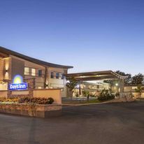 Days Inn Montreal East