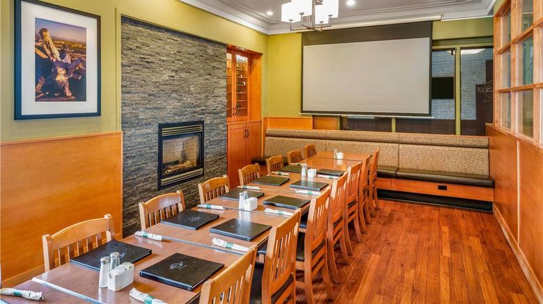 <b>Days Inn Terrace Meeting</b>. Images powered by <a href="https://iceportal.shijigroup.com/" title="IcePortal" target="_blank">IcePortal</a>.