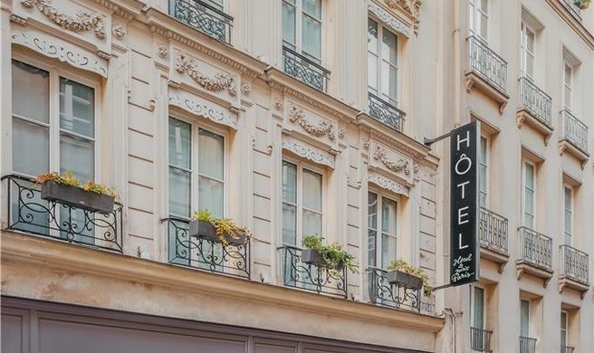 Hotel Le Petit Paris Exterior