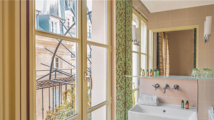 Hotel Le Petit Paris Room