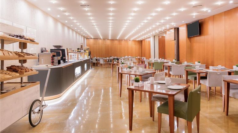 <b>Hotel Castellon Center, affiliated Melia Restaurant</b>. Images powered by <a href="https://iceportal.shijigroup.com/" title="IcePortal" target="_blank">IcePortal</a>.