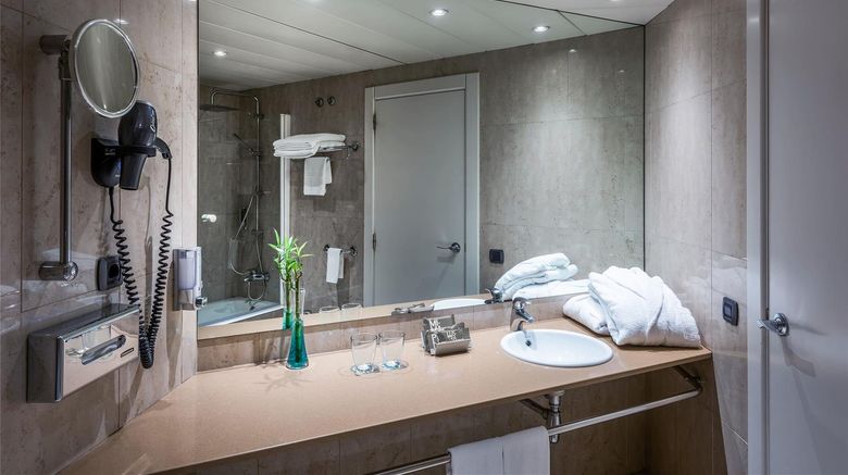 <b>Hotel Castellon Center, affiliated Melia Room</b>. Images powered by <a href="https://iceportal.shijigroup.com/" title="IcePortal" target="_blank">IcePortal</a>.