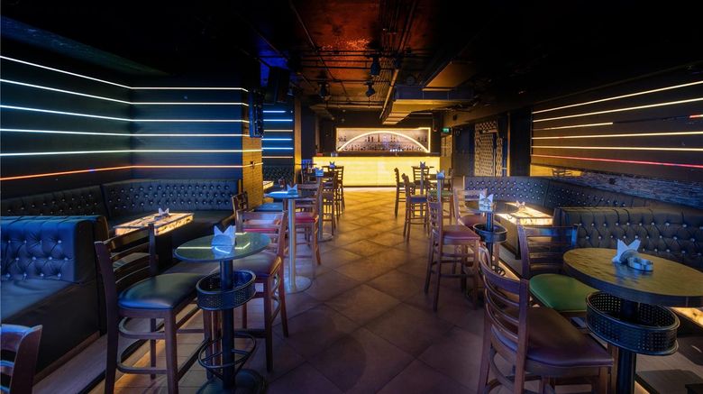 <b>TRYP by Wyndham Abu Dhabi City Center Restaurant</b>. Images powered by <a href="https://iceportal.shijigroup.com/" title="IcePortal" target="_blank">IcePortal</a>.