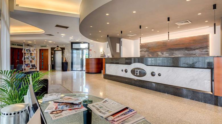 <b>Best Western Hotel Turismo Lobby</b>. Images powered by <a href="https://iceportal.shijigroup.com/" title="IcePortal" target="_blank">IcePortal</a>.