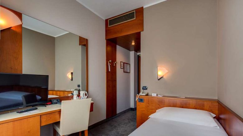 <b>Best Western Hotel Turismo Room</b>. Images powered by <a href="https://iceportal.shijigroup.com/" title="IcePortal" target="_blank">IcePortal</a>.