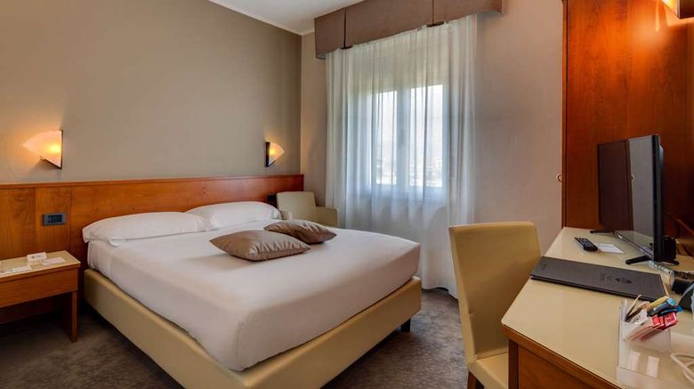 <b>Best Western Hotel Turismo Room</b>. Images powered by <a href="https://iceportal.shijigroup.com/" title="IcePortal" target="_blank">IcePortal</a>.