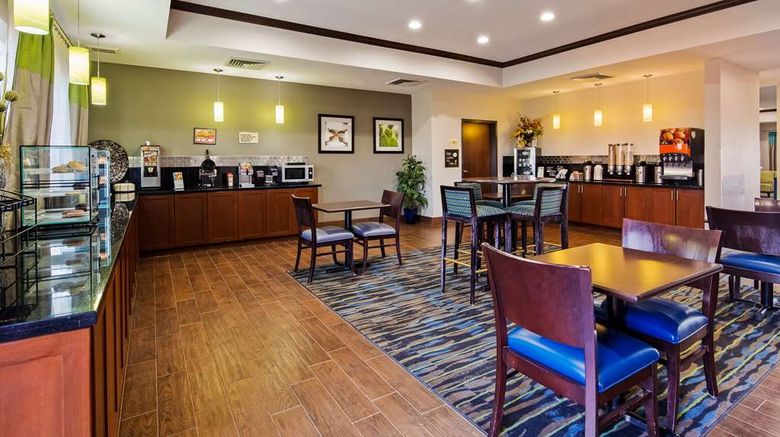 <b>Best Western Plus Denver City Hotel/Stes Restaurant</b>. Images powered by <a href="https://iceportal.shijigroup.com/" title="IcePortal" target="_blank">IcePortal</a>.