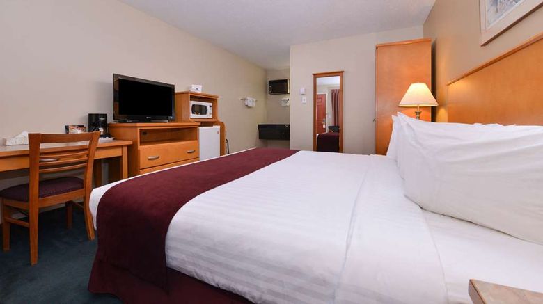 <b>Canadas Best Value Inn, Vernon Room</b>. Images powered by <a href="https://iceportal.shijigroup.com/" title="IcePortal" target="_blank">IcePortal</a>.