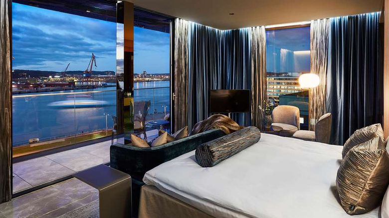 <b>Hotel Riverton Suite</b>. Images powered by <a href="https://iceportal.shijigroup.com/" title="IcePortal" target="_blank">IcePortal</a>.