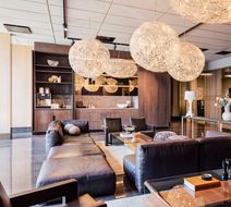 Hotel Riverton Lobby