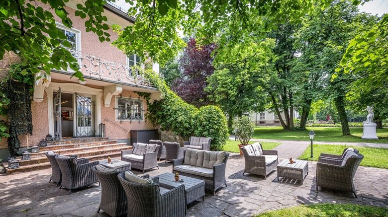 <b>Hotel Schloss Leopoldskron Restaurant</b>. Images powered by <a href="https://iceportal.shijigroup.com/" title="IcePortal" target="_blank">IcePortal</a>.