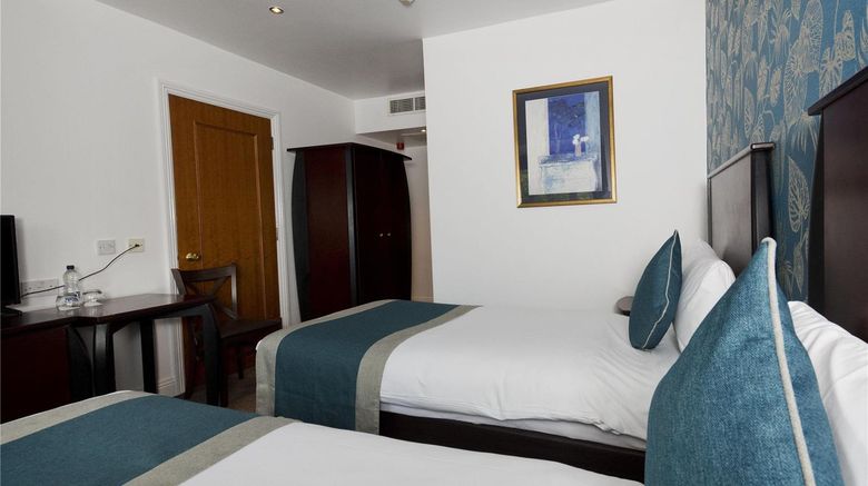 <b>Basingstoke Country Hotel Room</b>. Images powered by <a href="https://iceportal.shijigroup.com/" title="IcePortal" target="_blank">IcePortal</a>.