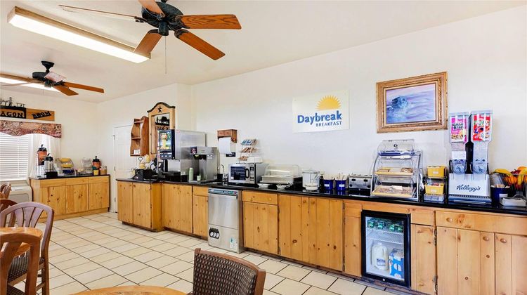 Days Inn San Angelo Lobby