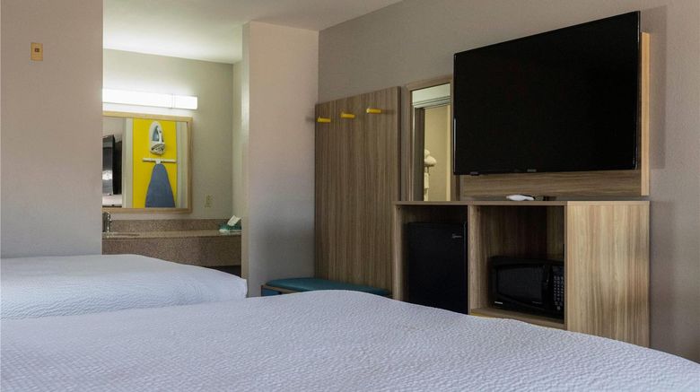 <b>Days Inn San Angelo Room</b>. Images powered by <a href="https://iceportal.shijigroup.com/" title="IcePortal" target="_blank">IcePortal</a>.