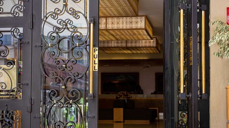 <b>Ramada Addis Ababa Lobby</b>. Images powered by <a href="https://iceportal.shijigroup.com/" title="IcePortal" target="_blank">IcePortal</a>.