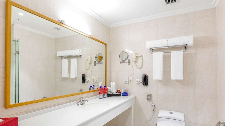 Ramada Addis Ababa Room