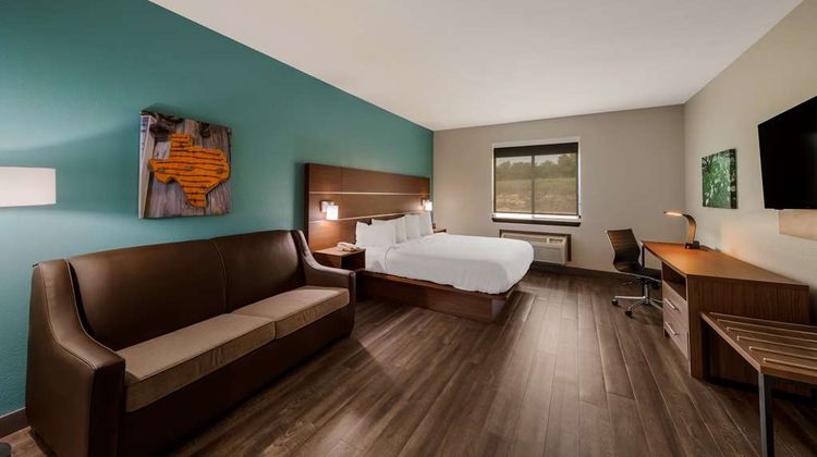 Best Western Bowie Inn & Suites Room