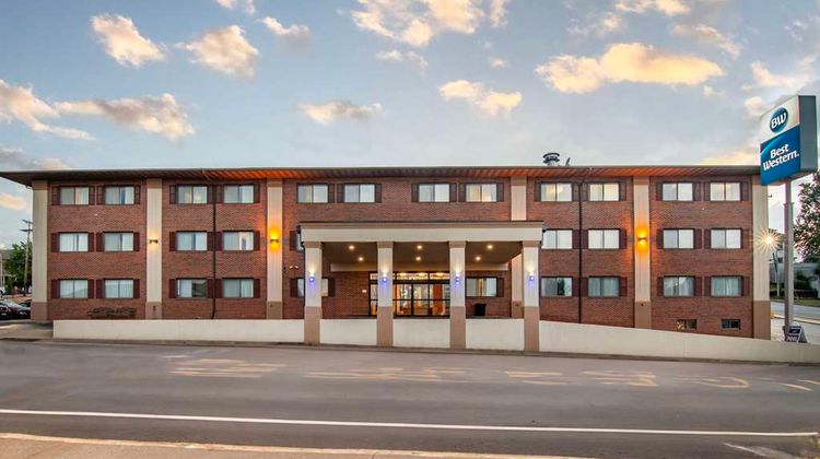 Best Western On the River Exterior