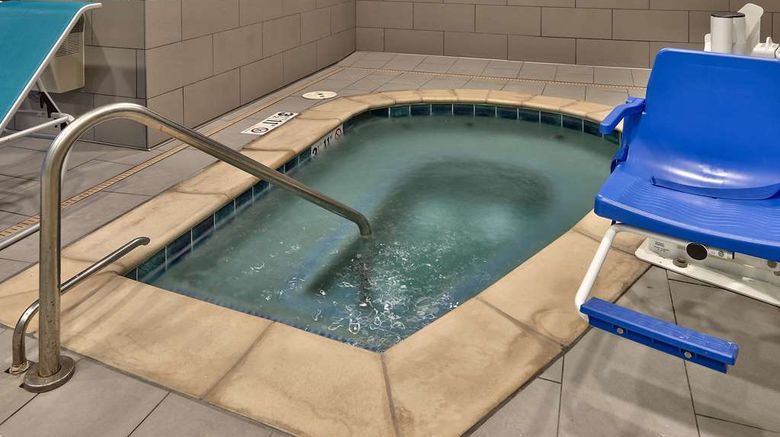 <b>Hampton Inn & Suites Albuquerque Airport Pool</b>. Images powered by <a href="https://iceportal.shijigroup.com/" title="IcePortal" target="_blank">IcePortal</a>.