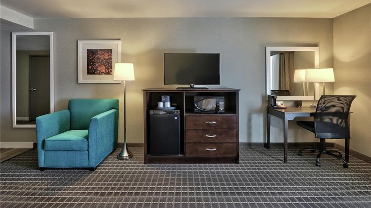 Hampton Inn & Suites Albuquerque Airport Room