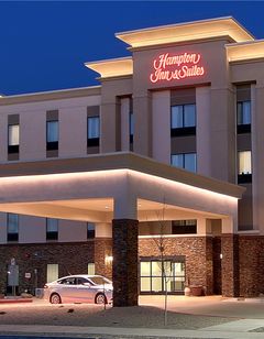 Hampton Inn & Suites Albuquerque Airport