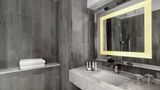 <b>DoubleTree by Hilton Edinburgh Room</b>. Images powered by <a href="https://iceportal.shijigroup.com/" title="IcePortal" target="_blank">IcePortal</a>.