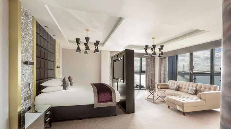 <b>DoubleTree by Hilton Edinburgh Other</b>. Images powered by <a href="https://iceportal.shijigroup.com/" title="IcePortal" target="_blank">IcePortal</a>.