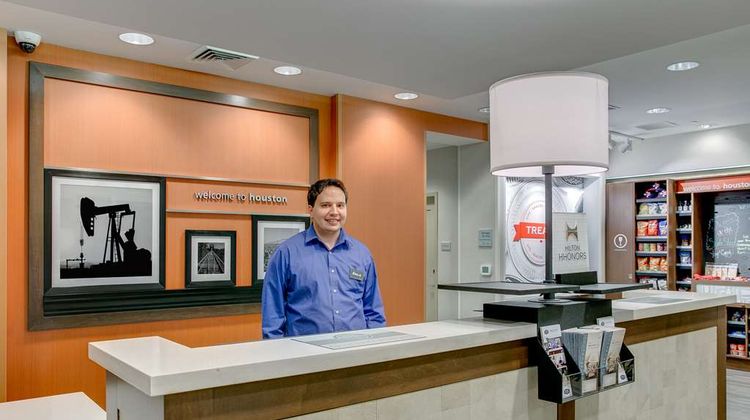Hampton Inn & Suites N Houston/Spring Lobby