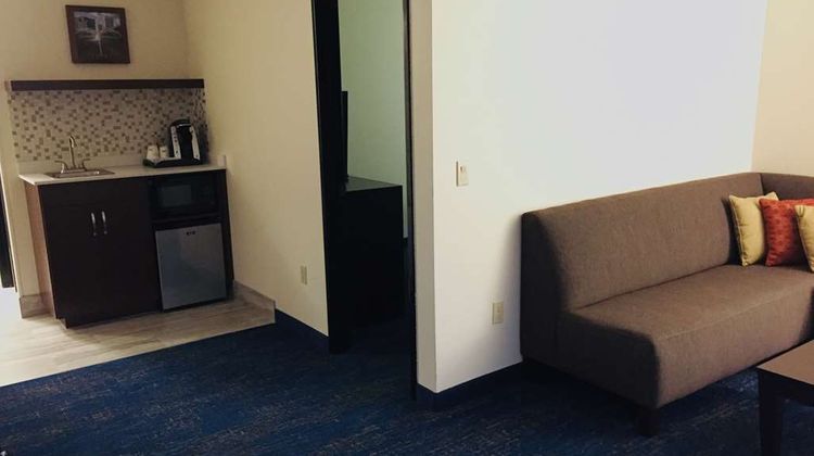 Best Western Plus Portland Airport Hotel Suite