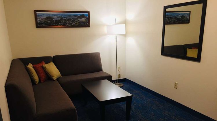 Best Western Plus Portland Airport Hotel Suite