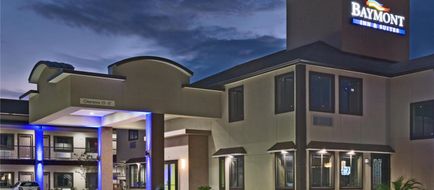 Baymont Inn/Suites Bryan College Station Exterior