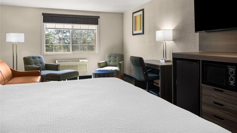 <b>Baymont Inn & Suites Santa Fe Suite</b>. Images powered by <a href="https://iceportal.shijigroup.com/" title="IcePortal" target="_blank">IcePortal</a>.